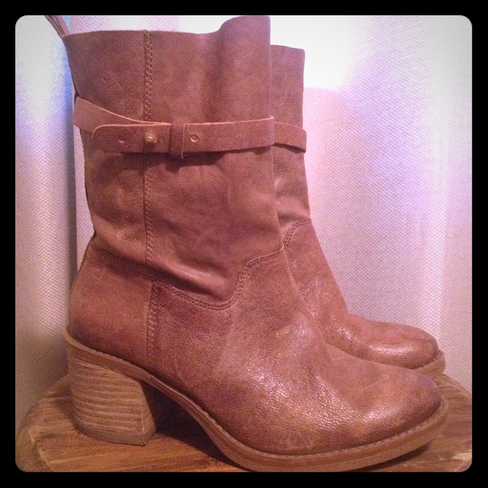 Lucky Brand boots!